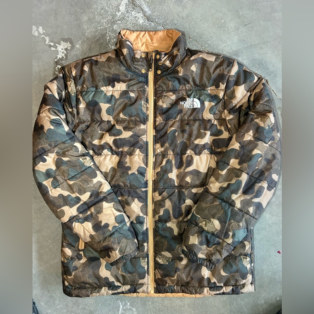 Reversible NorthFace Puffer Jacket. Camo/ Fleece sides